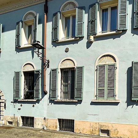 Luxury Lakeside Apartment Right On The Water Salo Exterior photo